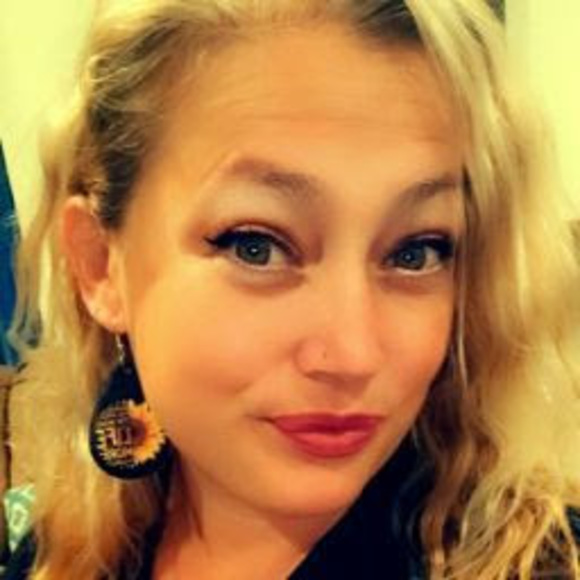 Meet your Posher, Jesselain - Picture 1 of 1